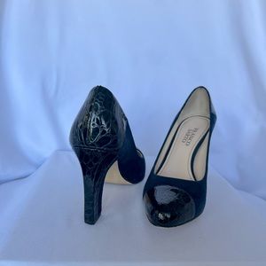 Navy blue pumps